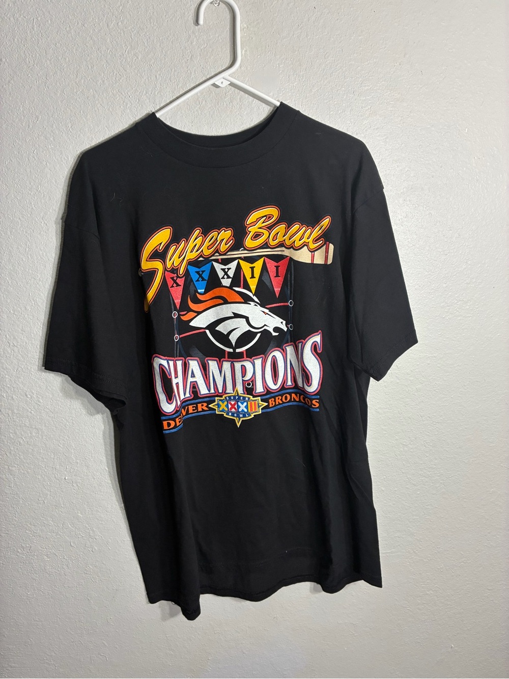 Vintage Denver Broncos Super Bowl champions shirt- 1998